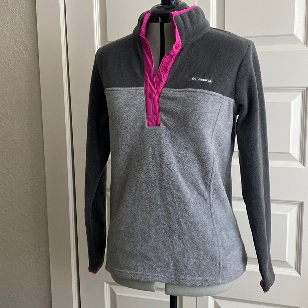 NEW Colombia Fleece Gray with Magenta Detail size S